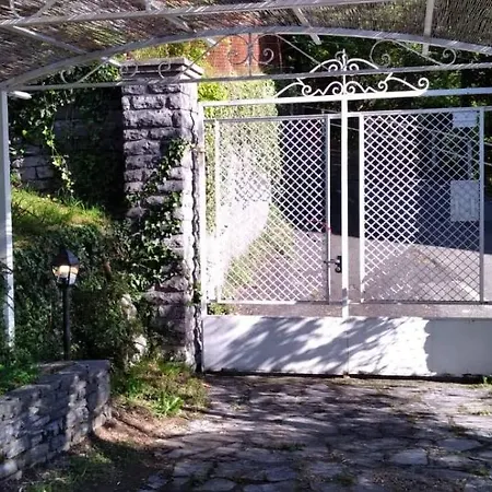 Villa Varenna Wonders, With Pool For 14 Guests