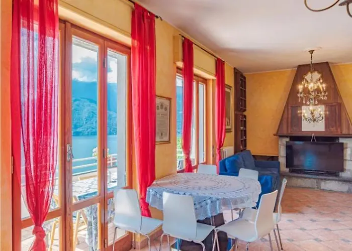 Varenna Wonders, With Pool For 14 Guests וילה Perledo