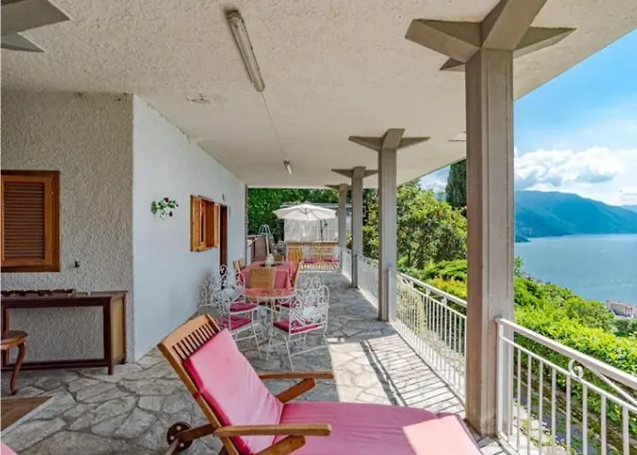 וילה Varenna Wonders, With Pool For 14 Guests *