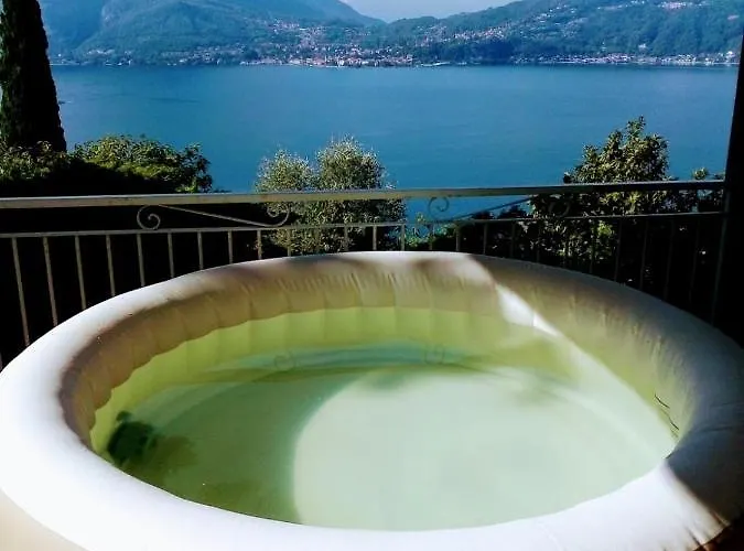 Varenna Wonders, With Pool For 14 Guests וילה