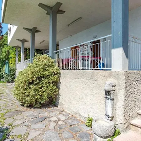 Varenna Wonders, Con Barbecue E Piscina Comoda Per 13 Ospiti