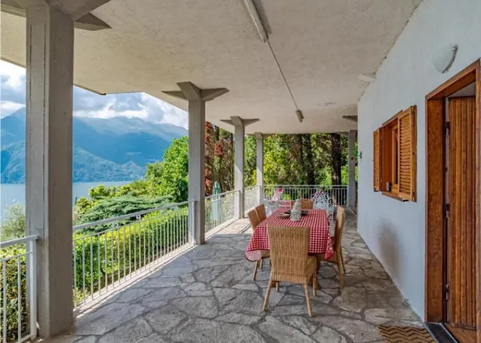 Varenna Wonders, Con Barbecue E Piscina Comoda Per 13 Ospiti Perledo