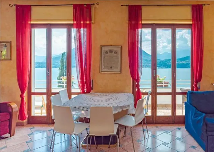 Varenna Wonders, Con Barbecue E Piscina Comoda Per 13 Ospiti Perledo