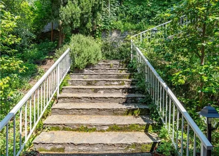 Varenna Wonders, Con Barbecue E Piscina Comoda Per 13 Ospiti Perledo